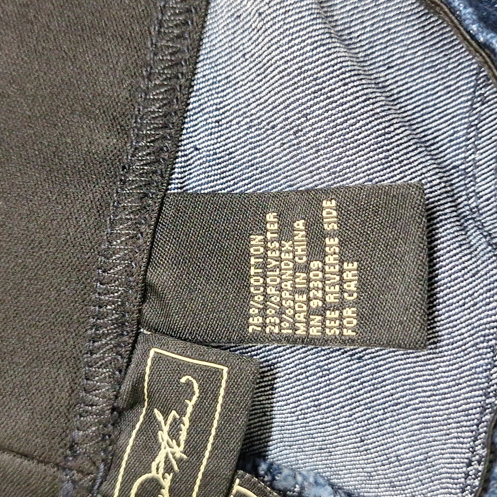 NEW! 5 Pocket Super Stretch Jeggings, Dark Wash Denim - Plus Size TALL - Picture 8 of 10